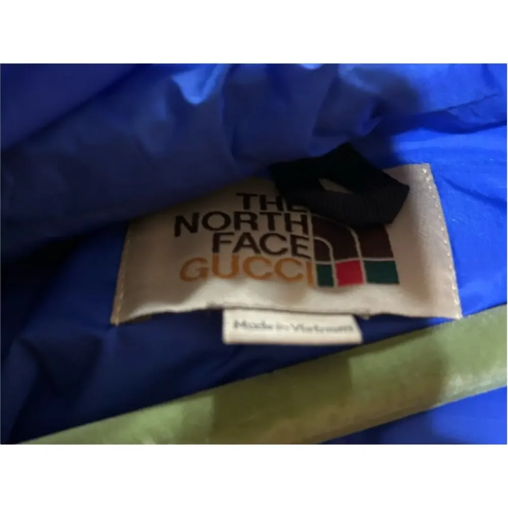 Men's Gucci X North Face techno, hooded rain, jacket size XL